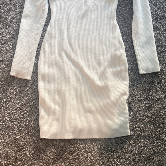 Abercrombie & Fitch Off White Ribbed Long-Sleeve Knit Dress - Picture 5 of 7